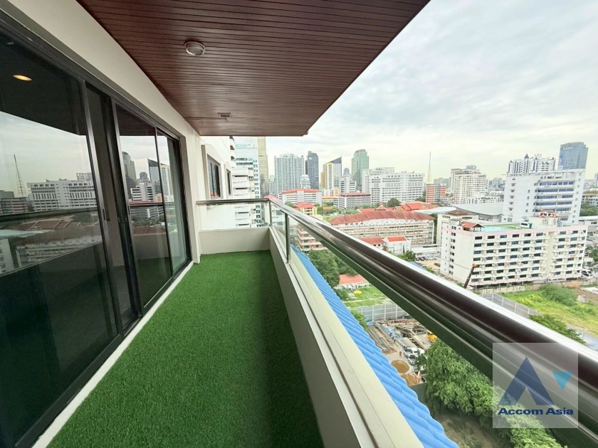 20  3 br Apartment For Rent in Sukhumvit ,Bangkok BTS Asok - MRT Sukhumvit at Perfect Apartment for Big Family, Prime Location Near Main Street AA42662