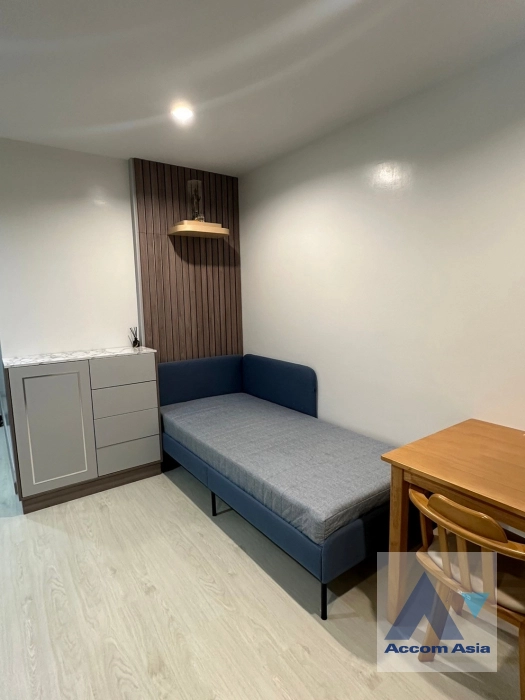 unit 1 Bedroom  Condominium For Sale in Ploenchit, Bangkok  near BTS Sala Daeng - MRT Sam Yan (AA42667)