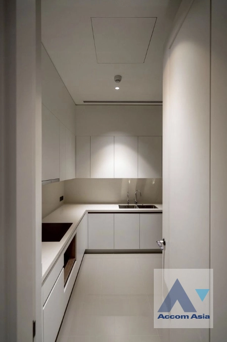 37  3 br Condominium for rent and sale in Ploenchit ,Bangkok MRT Lumphini at ONE Bangkok AA42668