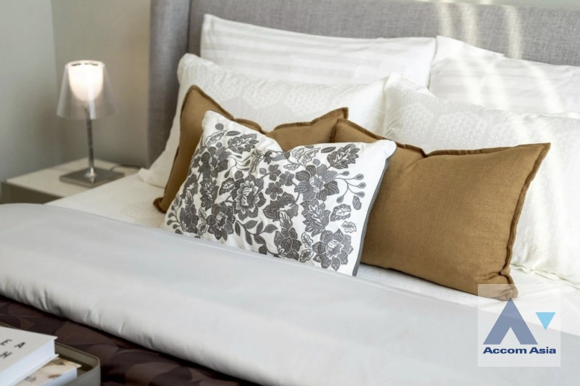 60  3 br Condominium for rent and sale in Ploenchit ,Bangkok MRT Lumphini at ONE Bangkok AA42668