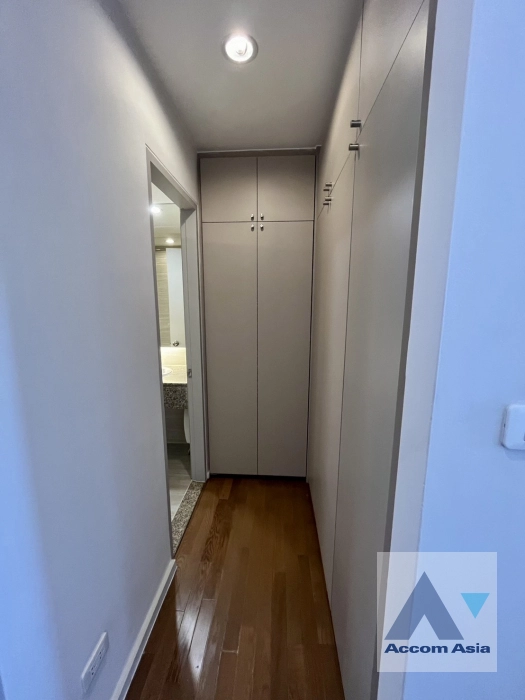 10  3 br Apartment for rent and sale in Sathorn ,Bangkok BRT Thanon Chan at Family-Friendly Serviced Apartment with Big Green Spaces AA42669