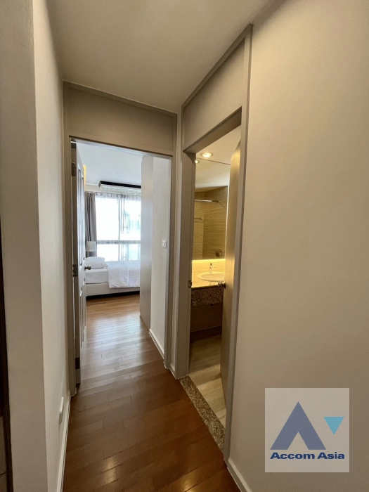 9  3 br Apartment for rent and sale in Sathorn ,Bangkok BRT Thanon Chan at Family-Friendly Serviced Apartment with Big Green Spaces AA42669