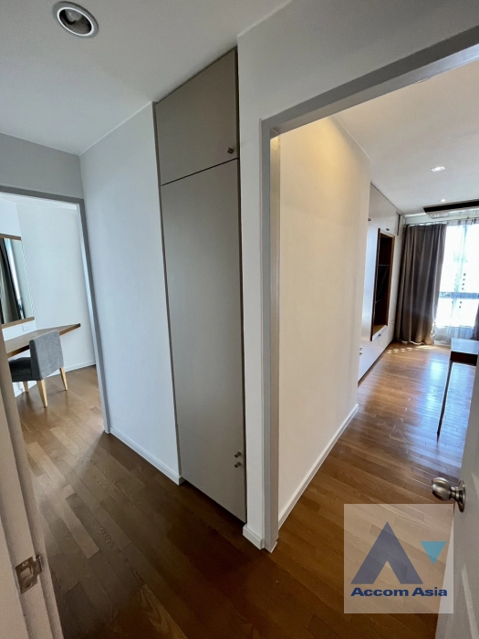 5  3 br Apartment for rent and sale in Sathorn ,Bangkok BRT Thanon Chan at Family-Friendly Serviced Apartment with Big Green Spaces AA42669