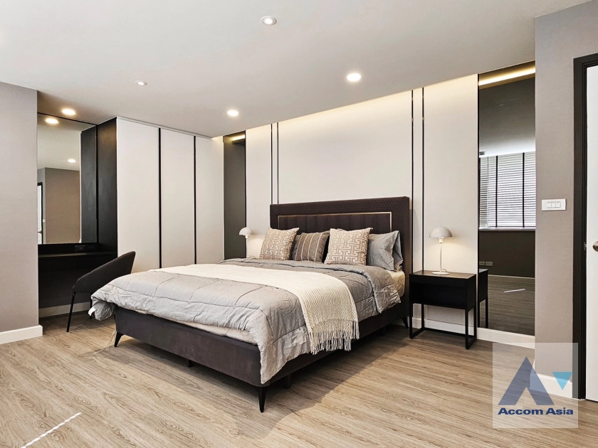 14  4 br Condominium for rent and sale in Sukhumvit ,Bangkok  at President Park Sukhumvit 24   AA42672