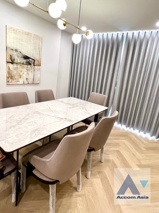 6  4 br Condominium for rent and sale in Sukhumvit ,Bangkok  at President Park Sukhumvit 24   AA42672