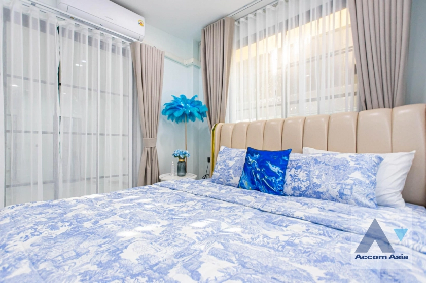 51  5 br House For Rent in Ratchadaphisek ,Bangkok MRT Lat Phrao at Busarakum Place AA42683