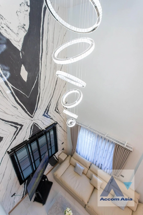 15  5 br House For Rent in Ratchadaphisek ,Bangkok MRT Lat Phrao at Busarakum Place AA42683