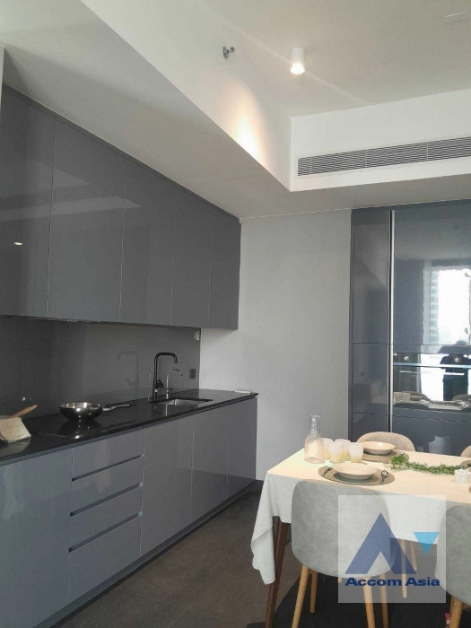 unit 2 Bedrooms  Condominium For Rent in Sathorn, Bangkok  near BTS Chong Nonsi (AA42685)