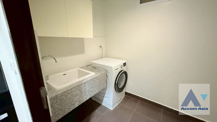 24  2 br Apartment For Rent in Sukhumvit ,Bangkok BTS Thong Lo at Your Living Lifestyle AA42699