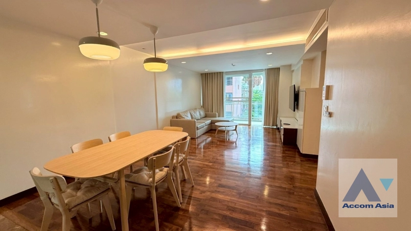 unit 2 Bedrooms  Apartment For Rent in Sukhumvit, Bangkok  near BTS Thong Lo (AA42699)