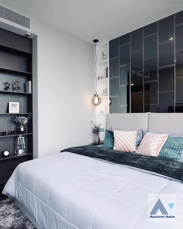 unit 1 Bedroom  Condominium For Rent & Sale in Sukhumvit, Bangkok  near BTS Phrom Phong (AA42708)