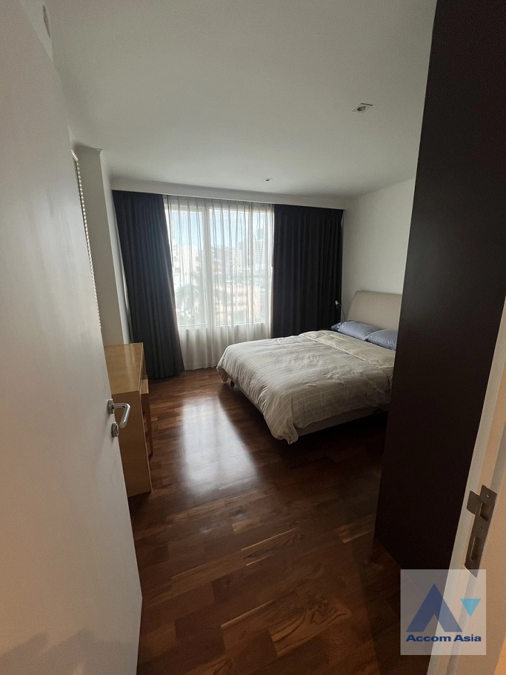 12  2 br Condominium For Rent in Ploenchit ,Bangkok BTS Ploenchit at Baan Siri Ruedee AA42710