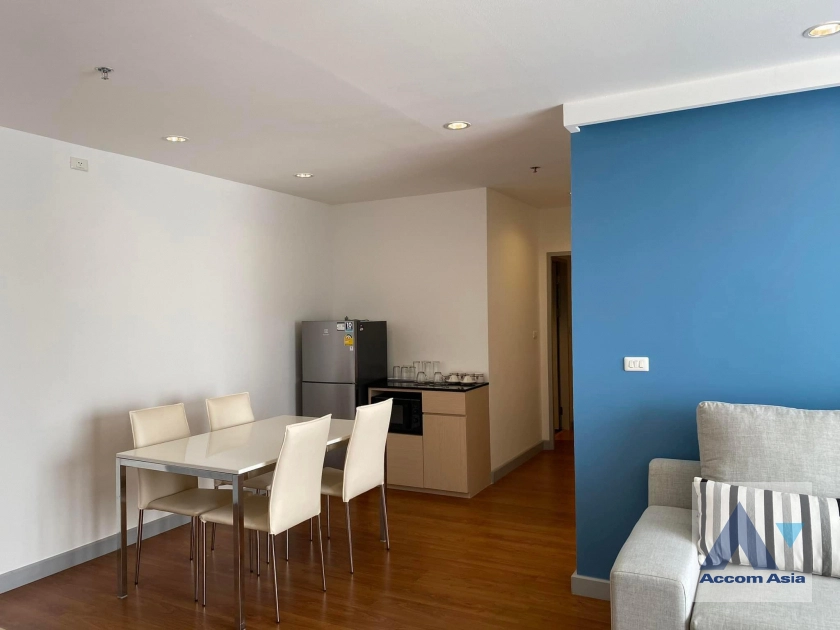 unit 2 Bedrooms  Condominium For Rent in Sukhumvit, Bangkok  near BTS Phrom Phong (AA42724)