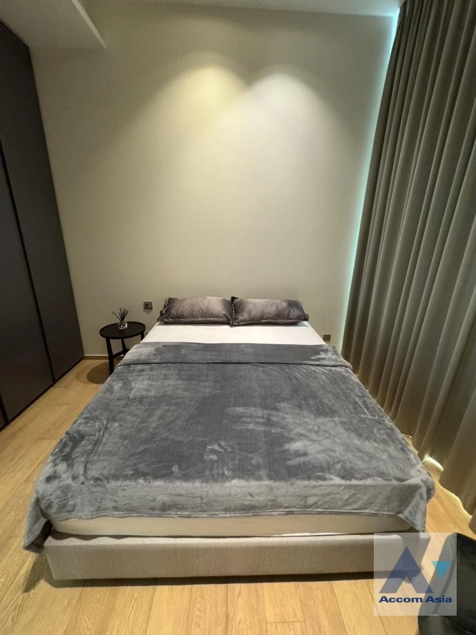 12  2 br Condominium For Rent in Ploenchit ,Bangkok BTS Chitlom at 28 Chidlom AA42725