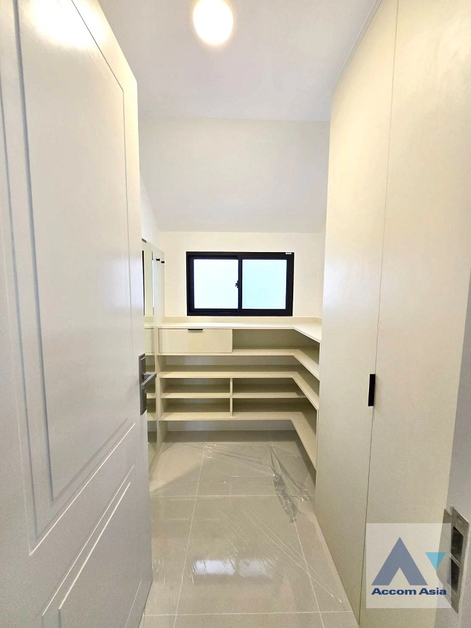 18  4 br House for rent and sale in Latkrabang ,Bangkok ARL Ban Thap Chang at Nantawan Rama 9 New Krungthepkreetha AA42739