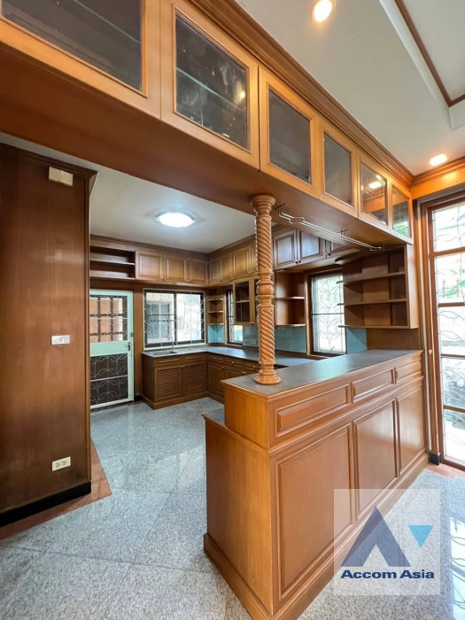 5  7 br House for rent and sale in Lat Phrao ,Bangkok  AA42743