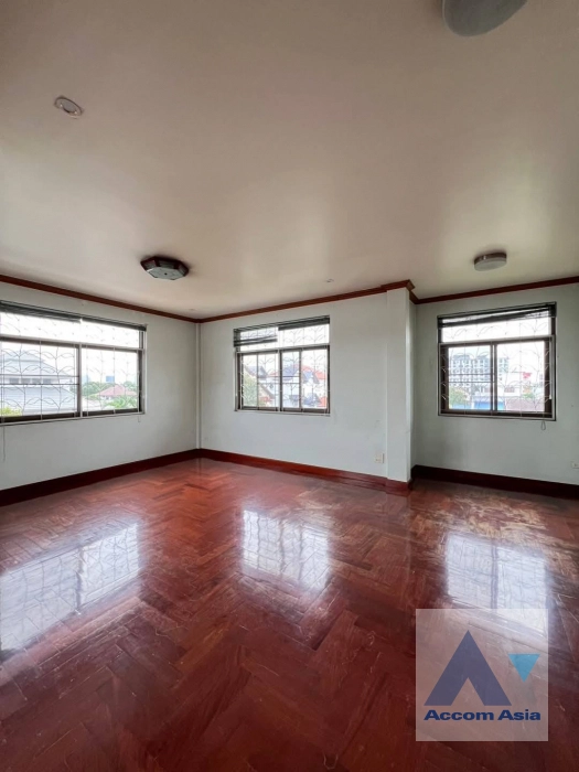 11  7 br House for rent and sale in Lat Phrao ,Bangkok  AA42743