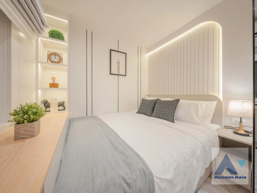 14  3 br Condominium For Sale in Sathorn ,Bangkok BTS Chong Nonsi - BRT Nararam 3 at Fortune Condo Town AA42744