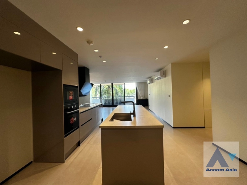 7  3 br Condominium For Rent in Ploenchit ,Bangkok BTS Chitlom at Somkid Gardens AA42746