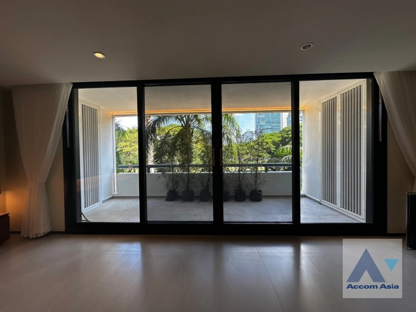 5  3 br Condominium For Rent in Ploenchit ,Bangkok BTS Chitlom at Somkid Gardens AA42746