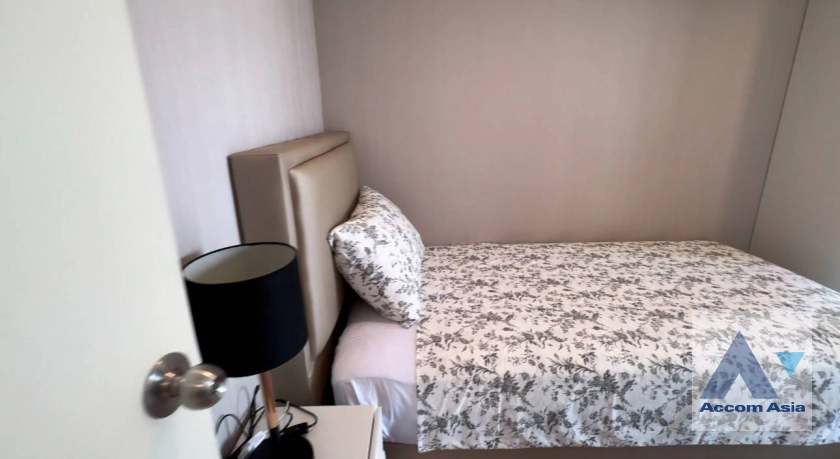 9  2 br Condominium For Rent in Silom ,Bangkok BTS Chong Nonsi at Pearl Garden AA42760