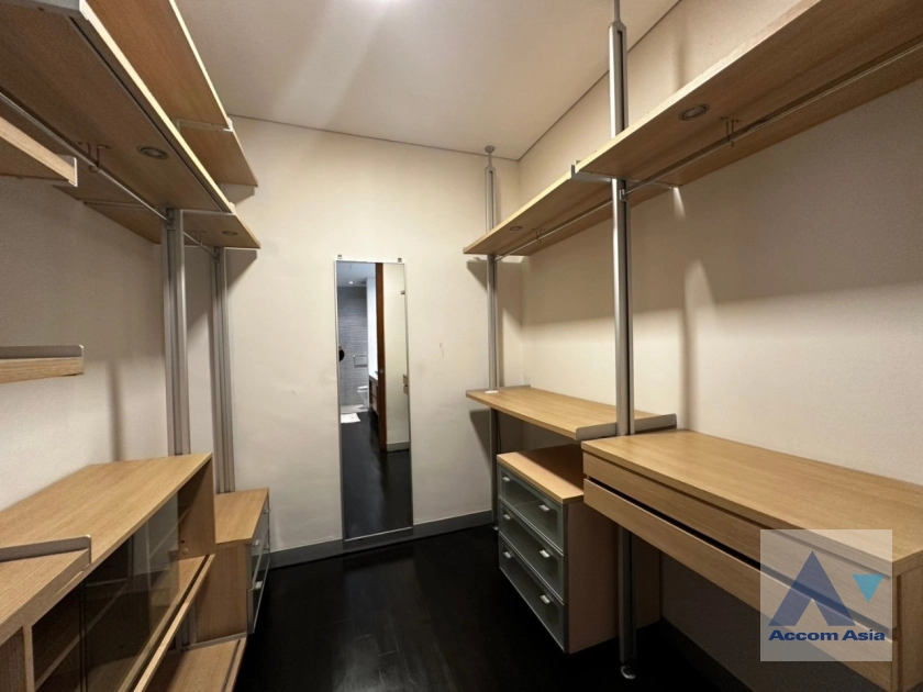 11  2 br Condominium For Sale in Sukhumvit ,Bangkok BTS Asok - MRT Sukhumvit at Domus 16 AA42761