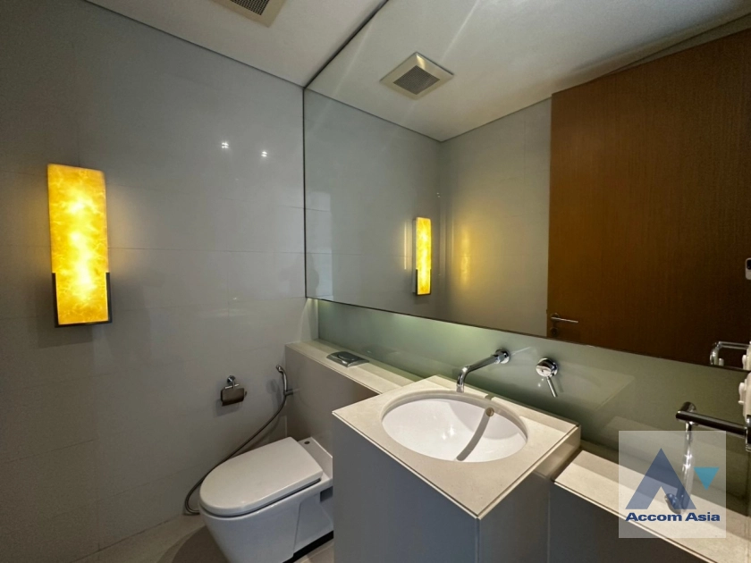 12  2 br Condominium For Sale in Sukhumvit ,Bangkok BTS Asok - MRT Sukhumvit at Domus 16 AA42761