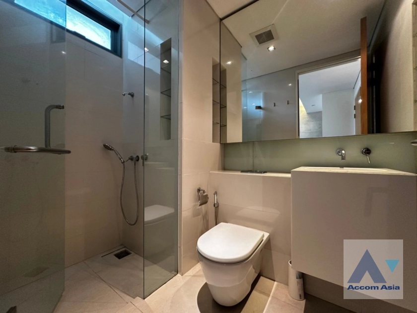 14  2 br Condominium For Sale in Sukhumvit ,Bangkok BTS Asok - MRT Sukhumvit at Domus 16 AA42761