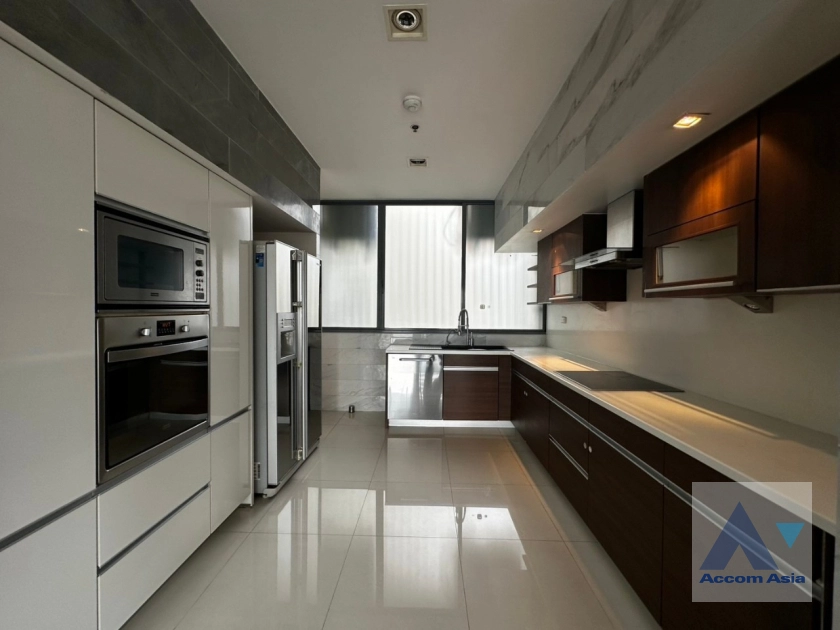 7  2 br Condominium For Sale in Sukhumvit ,Bangkok BTS Asok - MRT Sukhumvit at Domus 16 AA42761