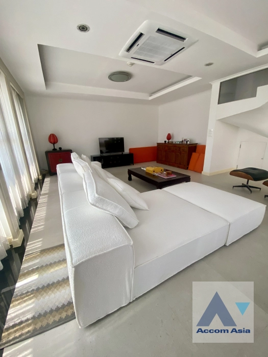  1  2 br Condominium For Rent in Ploenchit ,Bangkok BTS Chitlom at Somkid Gardens AA42765