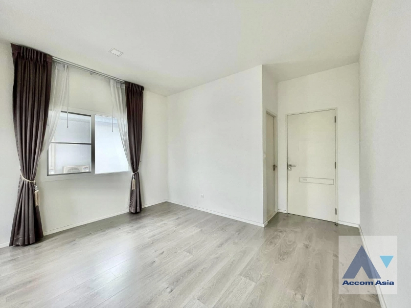 8  3 br House for rent and sale in Pattanakarn ,Bangkok  at Mantana Bangna-Wongwaen AA42770