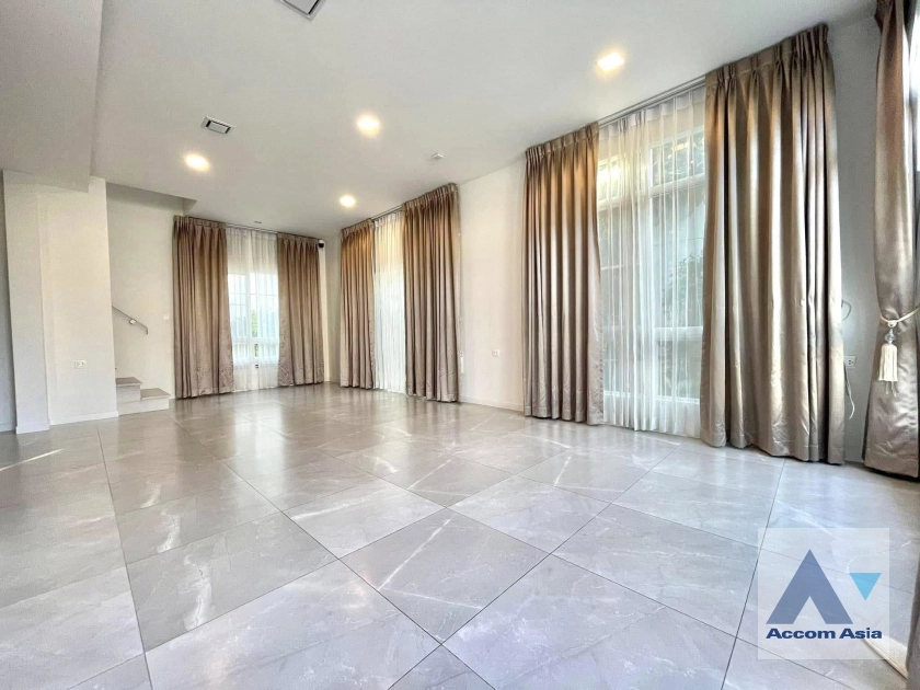  1  3 br House for rent and sale in Pattanakarn ,Bangkok  at Mantana Bangna-Wongwaen AA42770