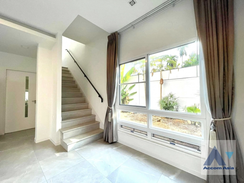 4  3 br House for rent and sale in Pattanakarn ,Bangkok  at Mantana Bangna-Wongwaen AA42770