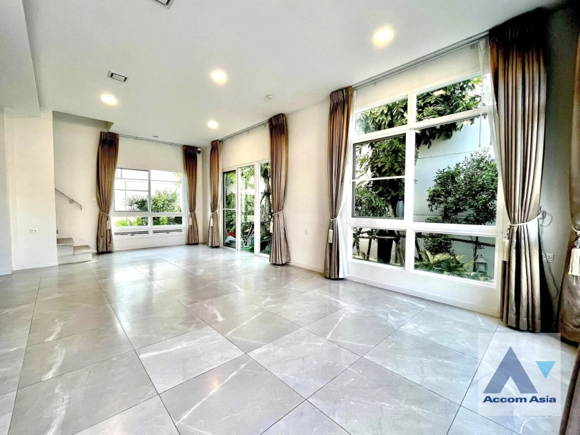  2  3 br House for rent and sale in Pattanakarn ,Bangkok  at Mantana Bangna-Wongwaen AA42770