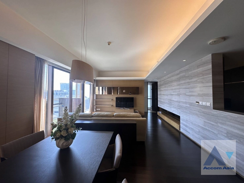 4  2 br Condominium For Rent in Ploenchit ,Bangkok BTS Ratchadamri at Hansar Residence AA42771