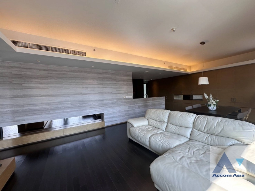  1  2 br Condominium For Rent in Ploenchit ,Bangkok BTS Ratchadamri at Hansar Residence AA42771