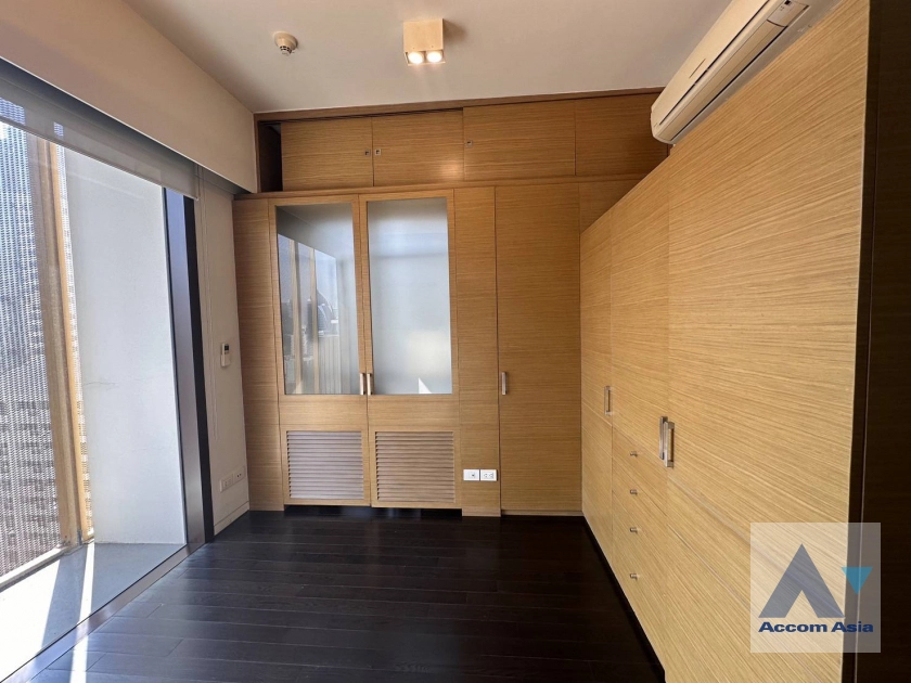 11  2 br Condominium For Rent in Ploenchit ,Bangkok BTS Ratchadamri at Hansar Residence AA42771