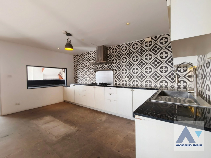 15  3 br Condominium for rent and sale in Sukhumvit ,Bangkok BTS Phrom Phong at D.S. Tower 1 AA42782