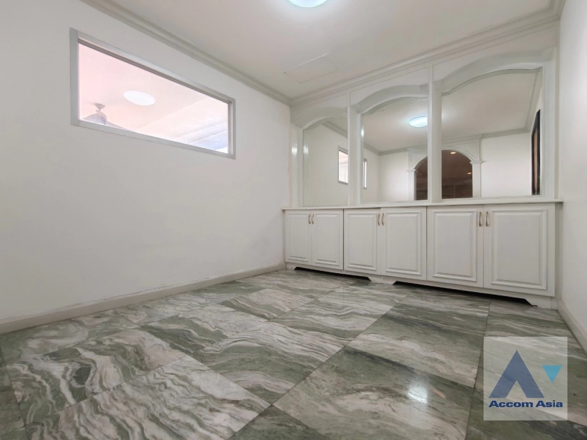 35  3 br Condominium for rent and sale in Sukhumvit ,Bangkok BTS Phrom Phong at D.S. Tower 1 AA42782