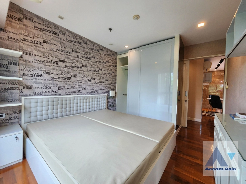 12  3 br Condominium For Sale in Silom ,Bangkok BTS Chong Nonsi at Silom City Resort AA42786