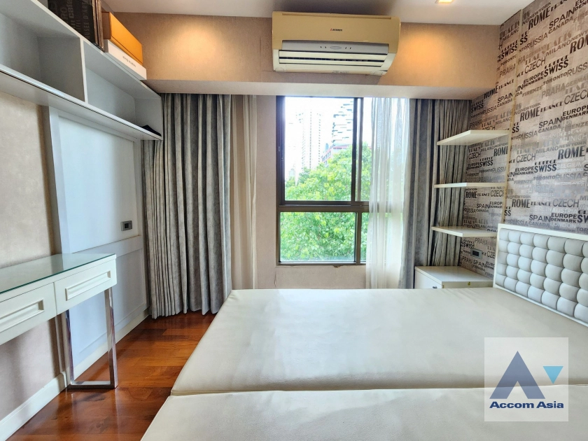 11  3 br Condominium For Sale in Silom ,Bangkok BTS Chong Nonsi at Silom City Resort AA42786