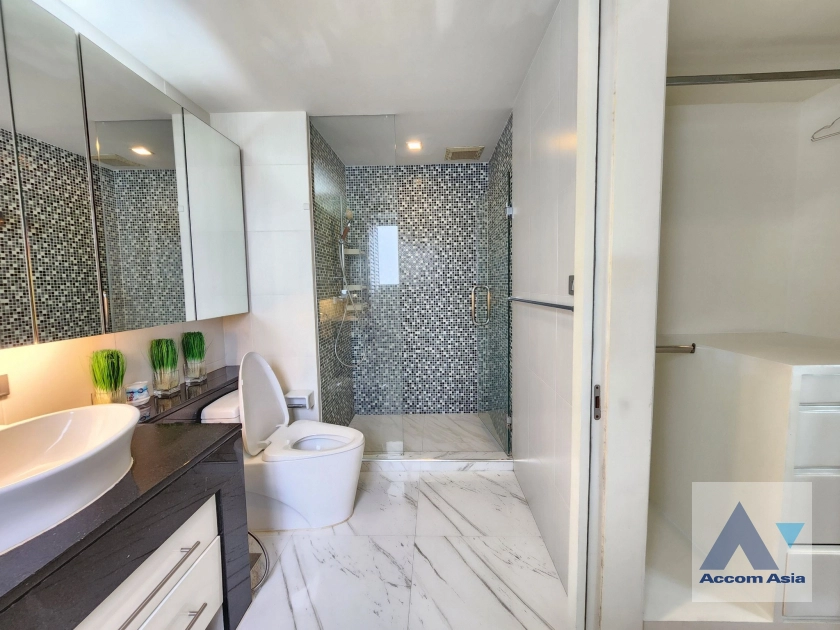 17  3 br Condominium For Sale in Silom ,Bangkok BTS Chong Nonsi at Silom City Resort AA42786