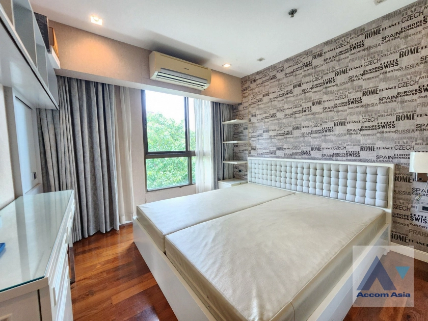 10  3 br Condominium For Sale in Silom ,Bangkok BTS Chong Nonsi at Silom City Resort AA42786
