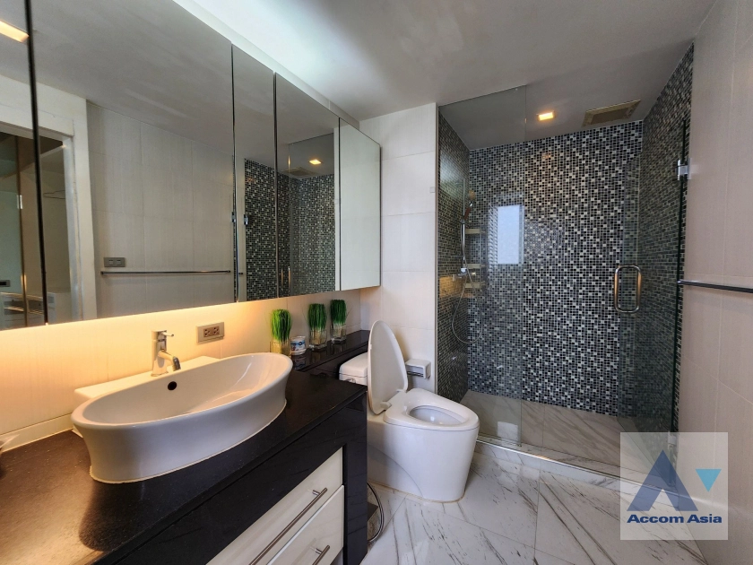 19  3 br Condominium For Sale in Silom ,Bangkok BTS Chong Nonsi at Silom City Resort AA42786