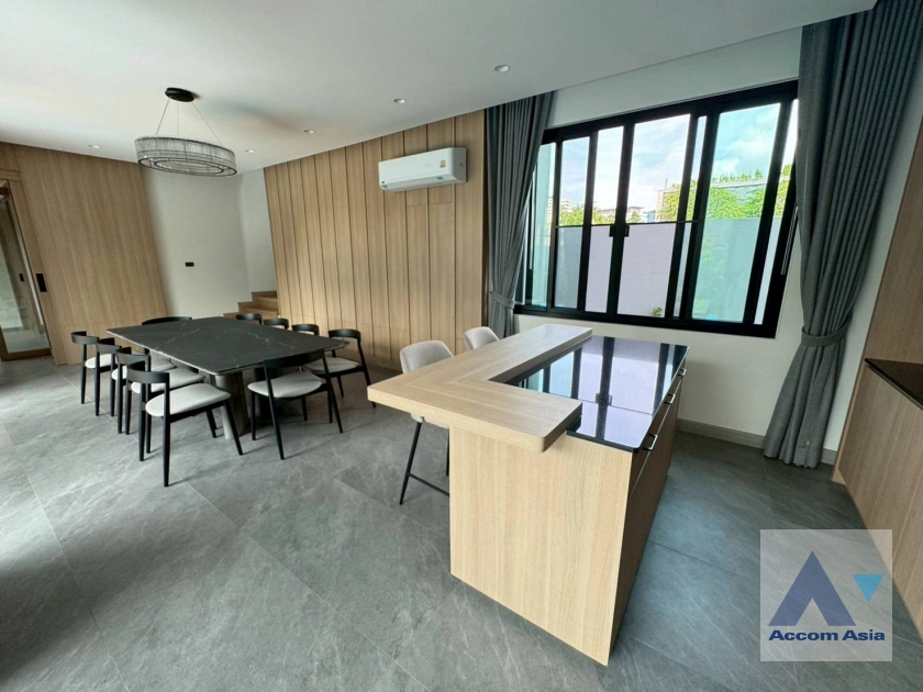 7  4 br House for rent and sale in Sukhumvit ,Bangkok BTS On Nut AA42809