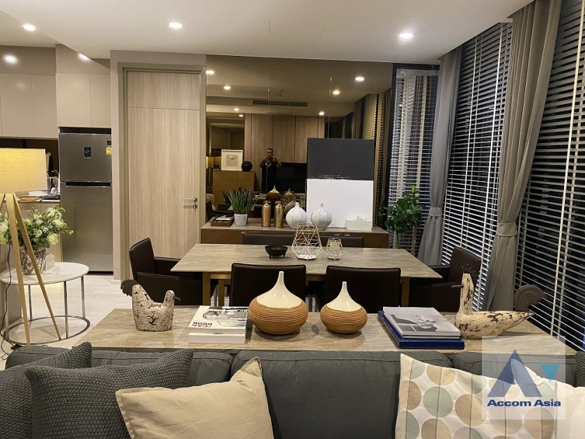 unit 2 Bedrooms  Condominium For Rent & Sale in Ploenchit, Bangkok  near BTS Ploenchit (AA42815)