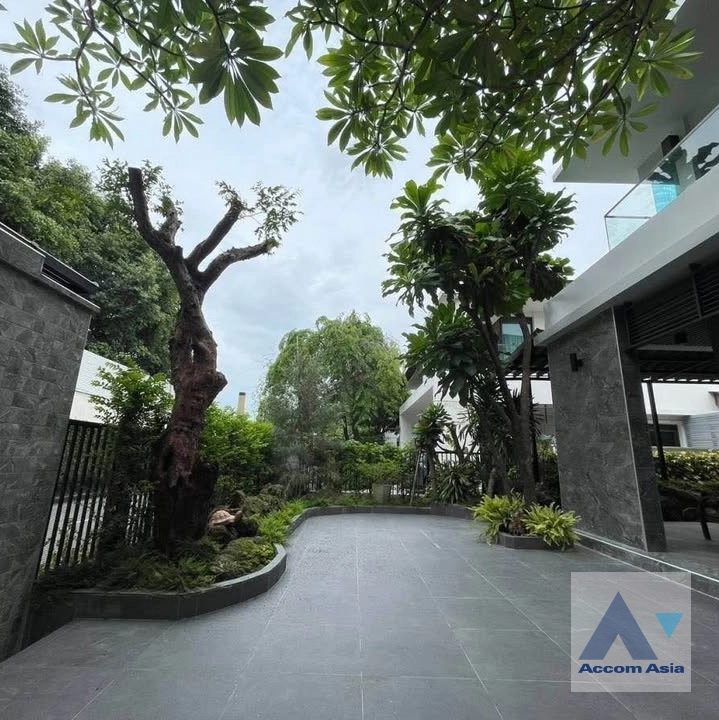 8  5 br House For Sale in Phaholyothin ,Bangkok  at Ladawan Kaset-Nawamin AA42821
