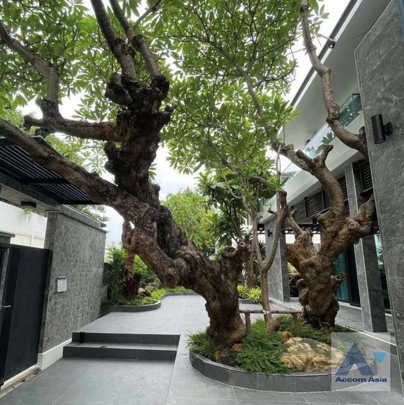 9  5 br House For Sale in Phaholyothin ,Bangkok  at Ladawan Kaset-Nawamin AA42821