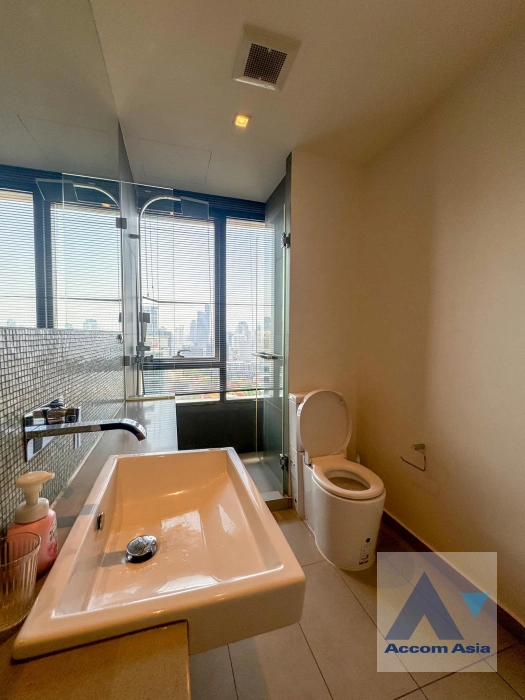 8  2 br Condominium For Sale in Sukhumvit ,Bangkok BTS Ekkamai at The Lofts Ekkamai  AA42829