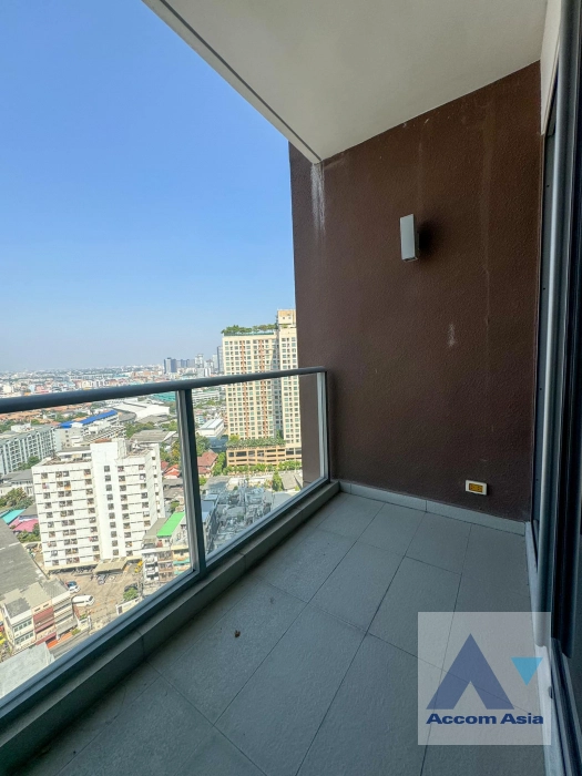 9  2 br Condominium For Sale in Sukhumvit ,Bangkok BTS Ekkamai at The Lofts Ekkamai  AA42829
